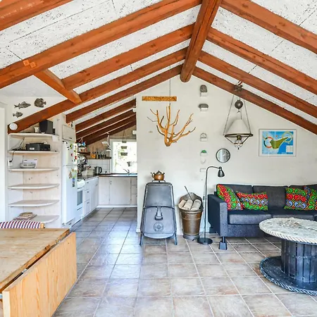 3 Bedroom Gorgeous In Holiday home Anholt